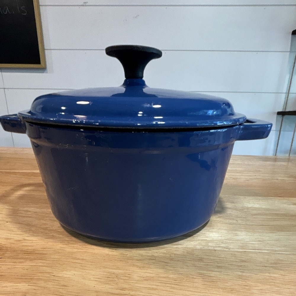 Bella 5 qt Blue Enameled Cast Iron Round Dutch Oven Casserole w/ Lid
